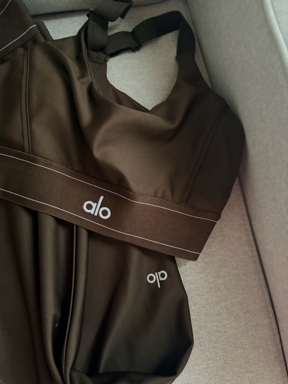 Alo brown set - Picture 2 of 4
